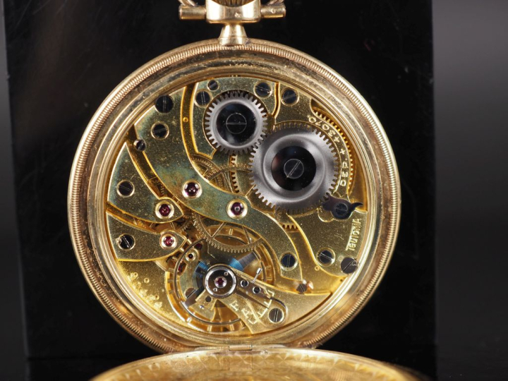 TEUTONIA Montre savonnette aveugle de style Art déco en or jaune 585. 