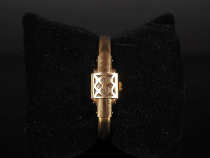 ZENITH Montre bracelet de dame 1940 à secret, boitier et bracelet en o