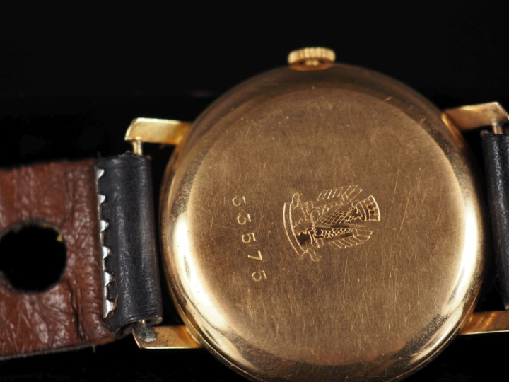 LIP N°33575 Montre bracelet d'homme, boitier en or jaune 750.  Cadran 