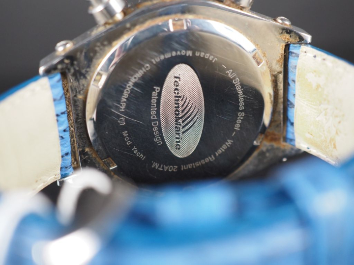 TECHNOMARINE, Yacht Montre bracelet de plongée.  Cadran à index, trois