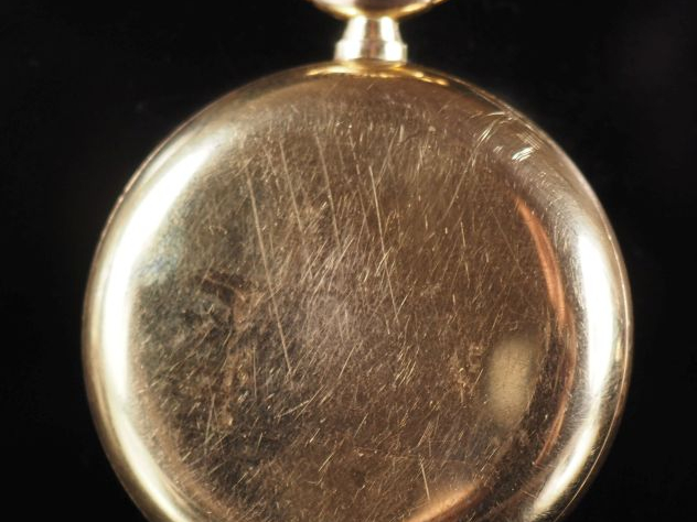OMEGA Montre de gousset en plaqué or.  Cadran à chiffres arabes pour l