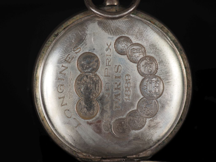 LONGINES Montre aveugle de gousset en argent 800. Cadran à chiffres ro