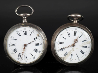 Vente aux enchères Ensemble comprenant :  - une montre de gousset en argent.  Cadran à ch