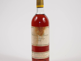 Vente aux enchères 1 BOUTEILLE CHÂTEAU D'YQUEM 1er CCS SAUTERNES - 1976 - LB/ET 