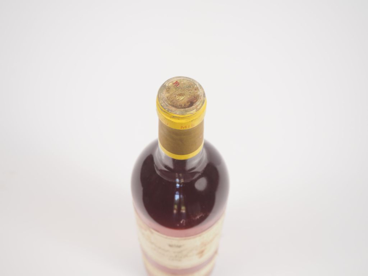 1 BOUTEILLE CHÂTEAU D'YQUEM 1er CCS SAUTERNES - 1979 - LB-HEP/ET/CAPS 