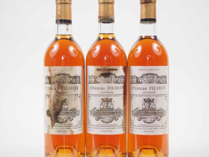 3 BOUTEILLES CHÂTEAU FILHOT 1er CC SAUTERNES - 1989  - 1 BG/2 ETT 