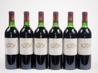 Vente aux enchères 6 BOUTEILLES CHÂTEAU MARGAUX 1er GCC MARGAUX - 1982 - 4 BG/1 LB/1 ELT 