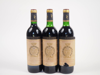 Vente aux enchères 3 BOUTEILLE CHÂTEAU GRUAUD LAROSE GCC ST JULIEN - 1984 - 1 BG/1 LB/1EA