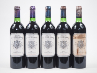 Vente aux enchères 5 BOUTEILLES CHÂTEAU LA CONSEILLANTE POMEROL - 1984 - BG/1 ET/CAPSULES