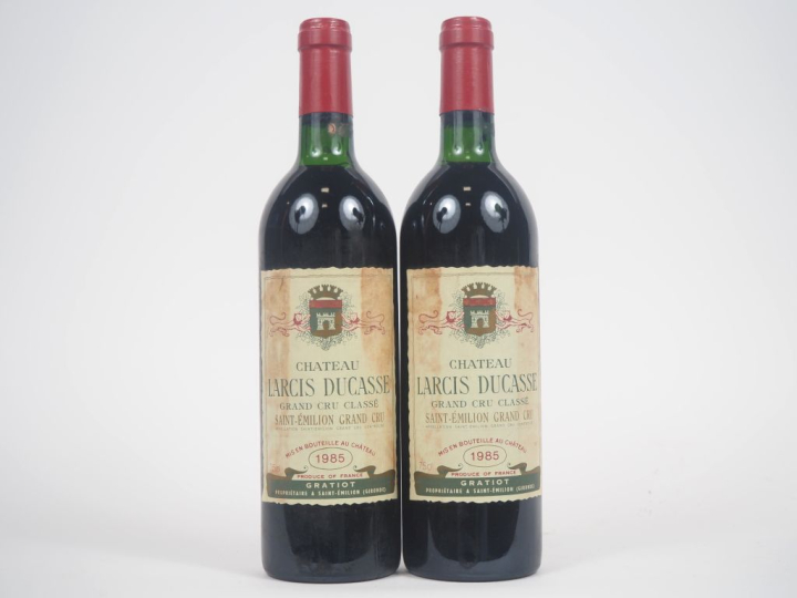 2 BOUTEILLES CHÂTEAU LARCIS DUCASSE GCC ST ÉMILION - 1985 - 1 BG/1 LB/