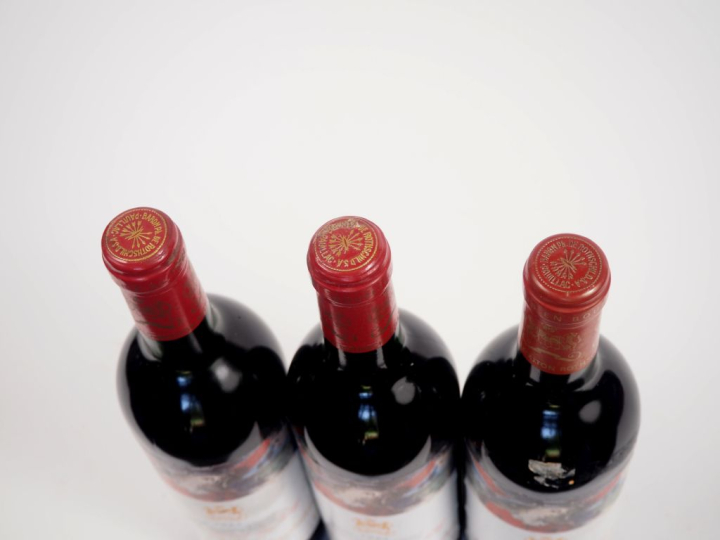 3 BOUTEILLES CHÂTEAU MOUTON ROTHSCHILD 1er GCC PAUILLAC - 1985 - 1 BG/