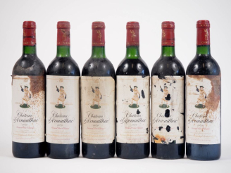 Vente aux enchères 6 BOUTEILLES CHÂTEAU D'ARMAILHAC GCC PAUILLAC - 1989 - 4 BG/2 LB/2 ET/