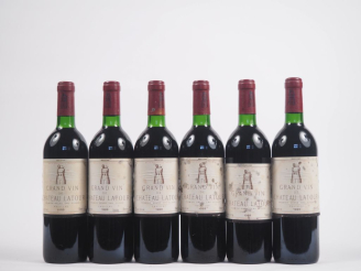 Vente aux enchères 6 BOUTEILLES CHÂTEAU LATOUR 1er GCC PAUILLAC - 1989 - BG/ET