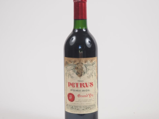 Vente aux enchères 1 BOUTEILLE PETRUS POMEROL - 1990 - BG/ET 
