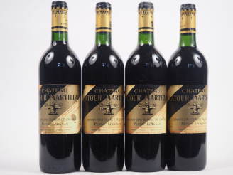 Vente aux enchères 4 BOUTEILLES CHÂTEAU LATOUR MARTILLAC GCC GRAVES - 1990 - 3 BG/1 ELA/E