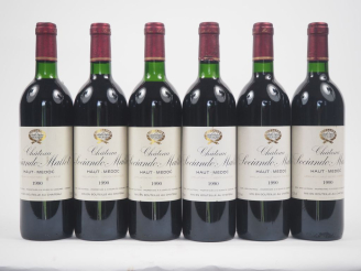 Vente aux enchères 6 BOUTEILLES CHÂTEAU SOCIANDO MALLET HAUT MÉDOC - 1990 - 2 BG/1 LB