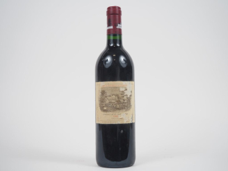 Vente aux enchères 1 BOUTEILLE CHÂTEAU LAFITE ROTHSCHILD 1er GCC PAUILLAC - 1992 - EA 