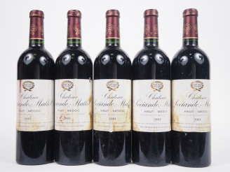 Vente aux enchères 5 BOUTEILLES CHÂTEAU SOCIANDO MALLET HAUT MÉDOC - 2001 - ETT