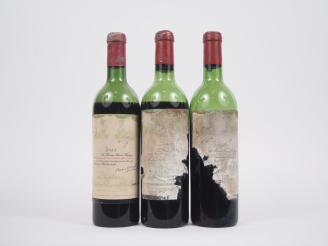 Vente aux enchères 3 BOUTEILLES CHÂTEAU MOUTON BARON PHILIPPE GCC PAUILLAC : 1 de 1964 VI
