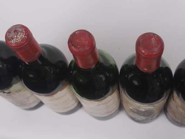 5 BOUTEILLES CHÂTEAU MOUTON BARON PHILIPPE GCC PAUILLAC : 1 de 1964 BE