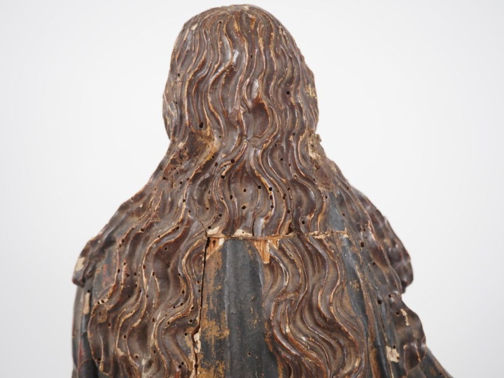 Sculpture XVIIIème en bois polychrome "Sainte Vierge". (quelques manqu