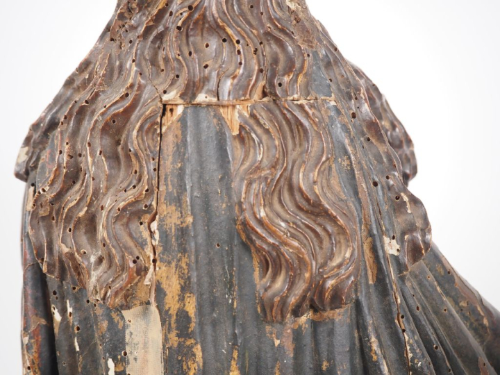 Sculpture XVIIIème en bois polychrome "Sainte Vierge". (quelques manqu