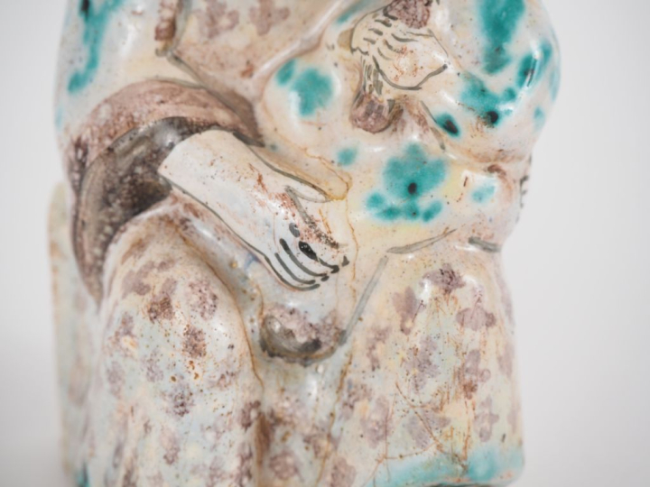 Sujet 1900 en faience polychrome "Vierge à l'enfant" (Vierge d'accouch