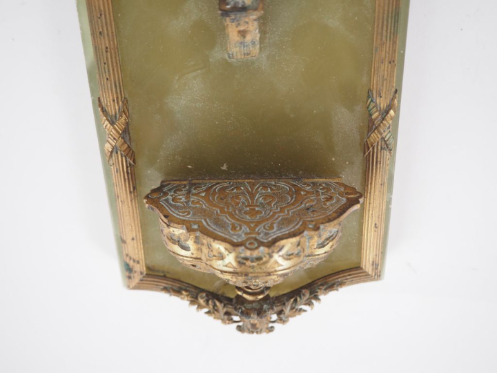 Crucifix bénitier Napoléon III de style Louis XVI en laiton et onyx ve