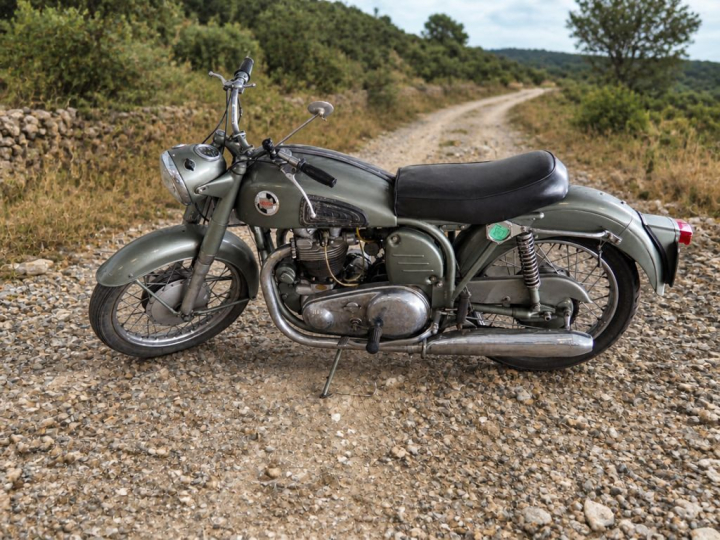NORTON 99 DOMINATOR :  Numéro de série :7182514. Numéro de boite de vi