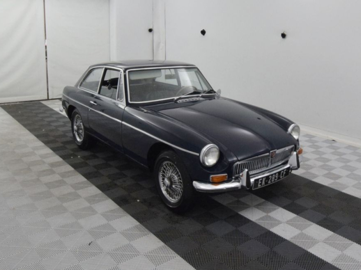 MGB GT :  Numéro de série : GHD3114261. 1ère M.E.C : 1967. Kilométrage