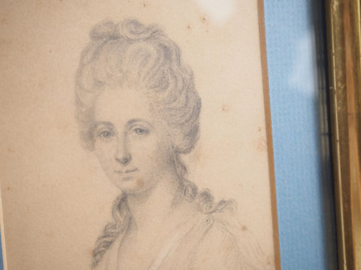 Ecole française XIXème.  "portrait d'élégante" Dessin au crayon Dim. 1