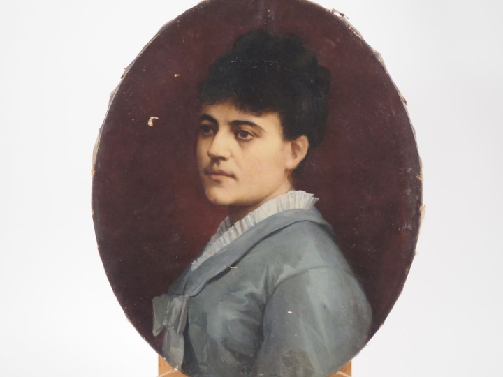 Ecole française XIXème.  "portrait en médaillon d'élégante en robe de 