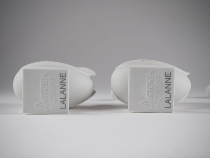 François Xavier LALANNE.  Paire de salerons avec leur cuillère en porc