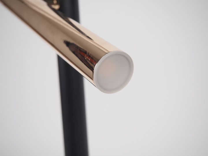 Lampe de table "Spirit T1", abat jour orientable.
