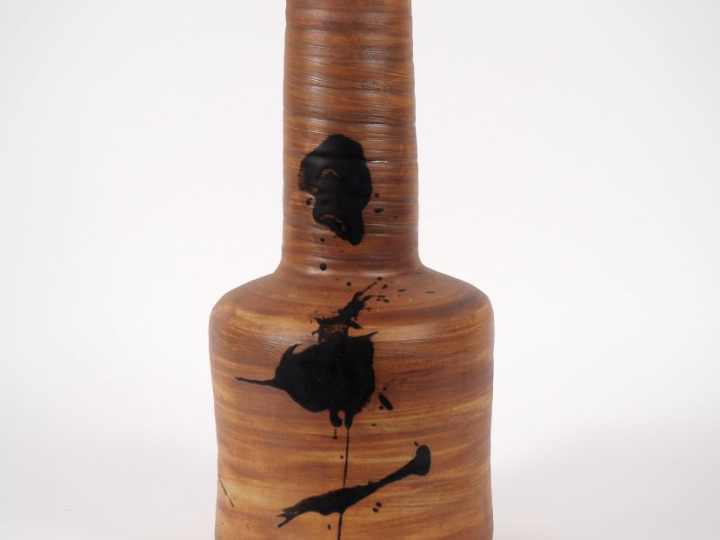 Poterie de La Colombe.  Pied de lampe en grès  Signé H. 42 cm