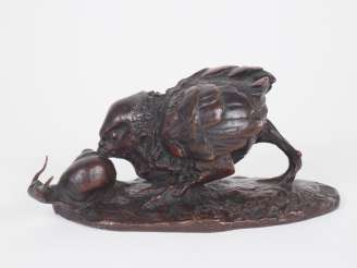 Vente aux enchères Albert SANCHEZ (d'après). "Moineau et escargot". Sujet en bronze à pat