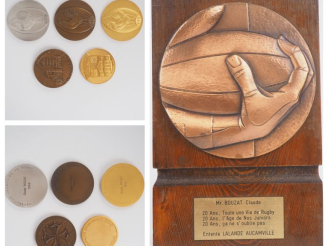 Vente aux enchères 5 médailles commémoratives en bronze patiné ou argenté. On y joint un 