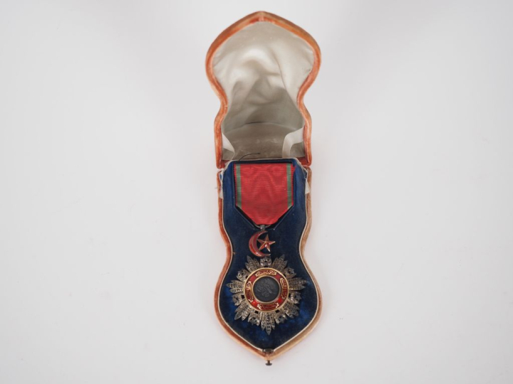 EMPIRE OTTOMAN  ORDRE DU MEDJIDIE  Etoile de chevalier, de fabrication