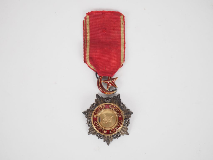 EMPIRE OTTOMAN  ORDRE DU MEDJIDIE  Etoile de chevalier, en argent, or 
