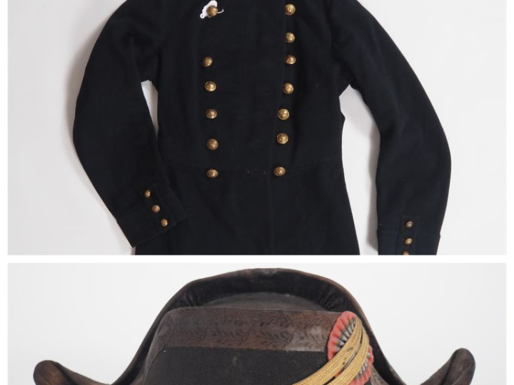 Bicorne et tunique de polytechnicien.  IIIe République.  A.B.E. Matric