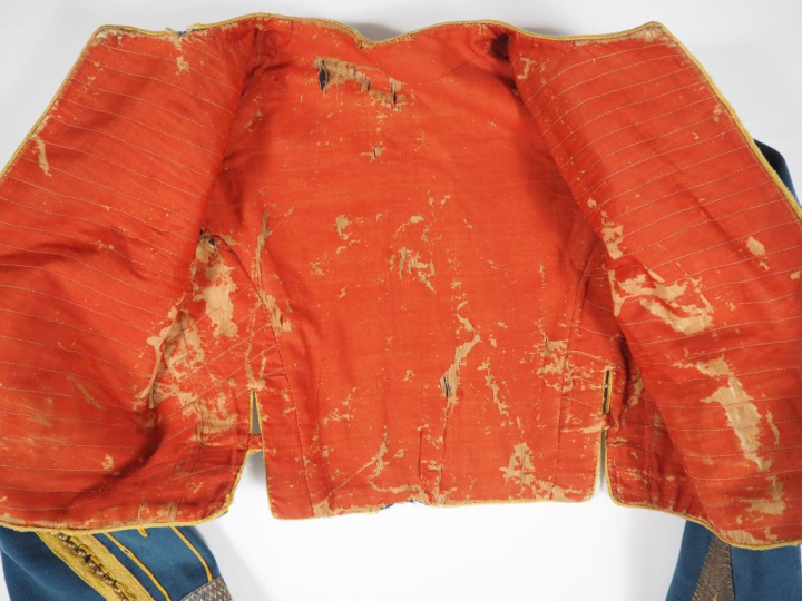 Boléro de sous-officier du 2e régiment de tirailleurs algériens  En dr