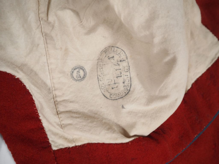 Boléro du 2e régiment de spahis  En drap rouge à passepoil et parement