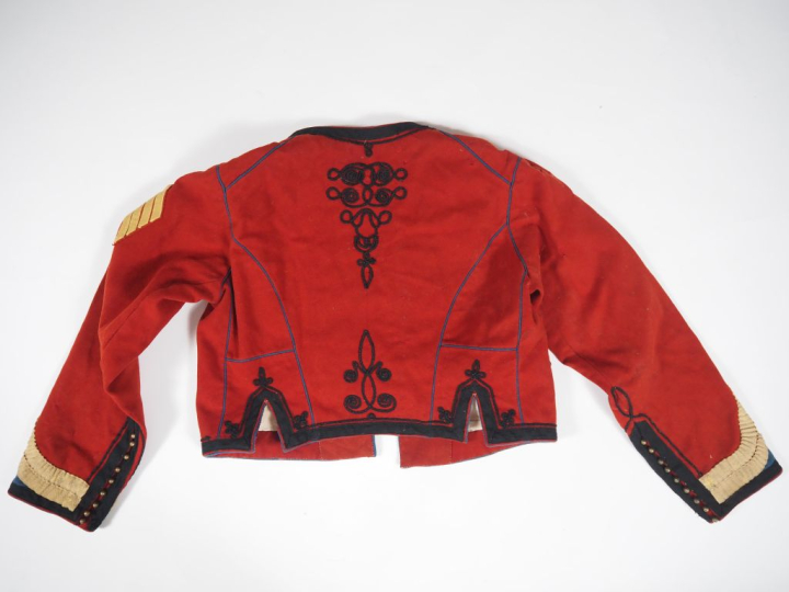 Boléro du 2e régiment de spahis  En drap rouge à passepoil et parement
