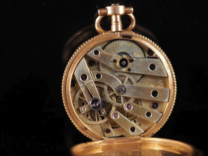ETABLISSEMENT DE GENEVE,  N°11883 Montre Napoléon III en or jaune 750.