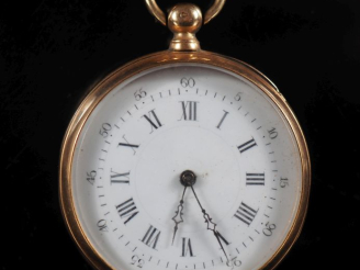 Vente aux enchères Montre de gousset Napoléon III en or jaune 750.  Cadran à chiffres rom