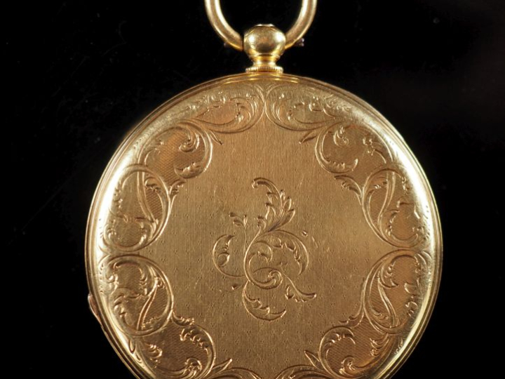 VIDAL Montre savonnette aveugle en or jaune 750.  Cadran à chiffres ro
