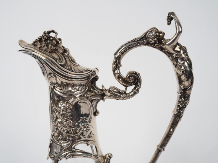 Verseuse de style Louis XV en cristal, très belle monture en métal arg