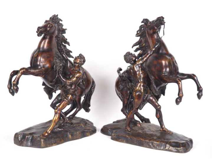 COUSTOU (d'après).  "les chevaux de Marly" Paire de sculptures en bron