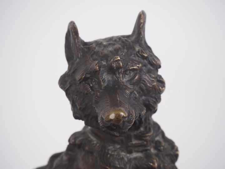 CARTIER.  "chiens de garde" Groupe en bronze à patine brune Signé Dim.