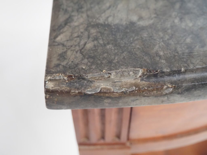 Console demi lune Louis XVI en bois naturel, ouvrant à un tiroir en ce